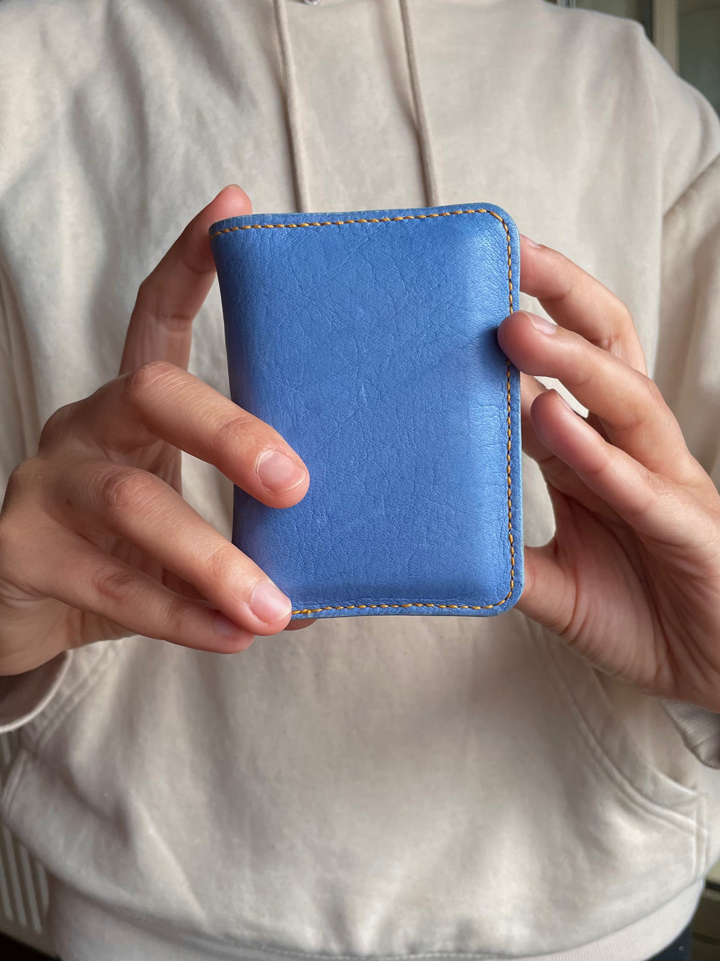 Bifold Cardholder Saddlestitched Top Grain